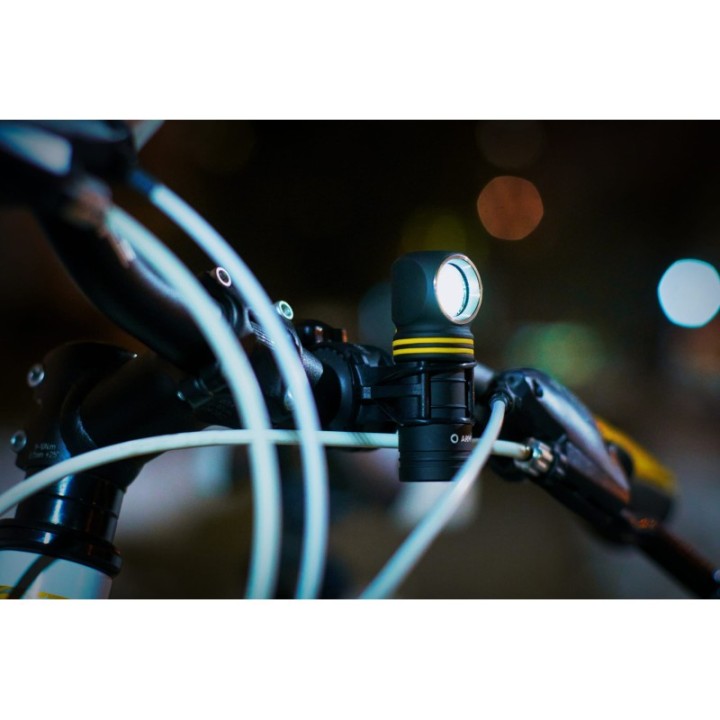 Latarka akumulatorowa Armytek Elf C1 V2 1000lm Zimny