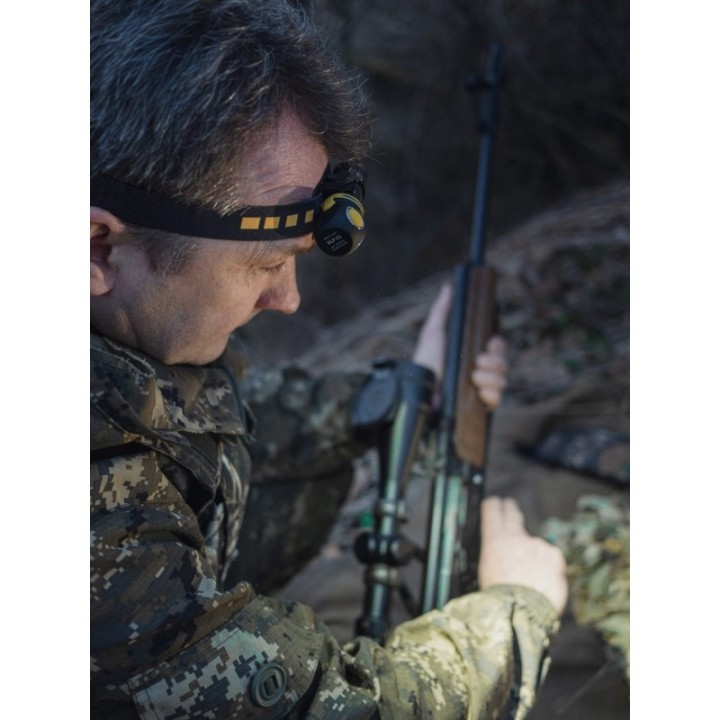 Latarka akumulatorowa Armytek Elf C1 V2 930lm Ciepły