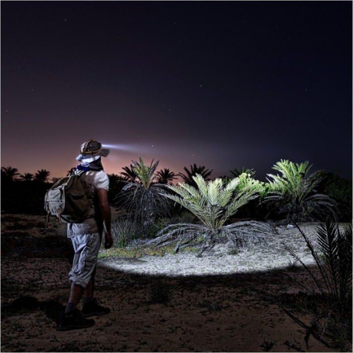 Latarka diodowa Fenix HM60R - czołówka czarna