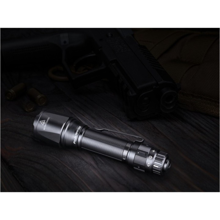 Latarka diodowa Fenix TK11 TAC