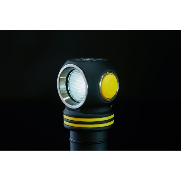 Latarka akumulatorowa Armytek Elf C2 V2 1023lm Ciepły