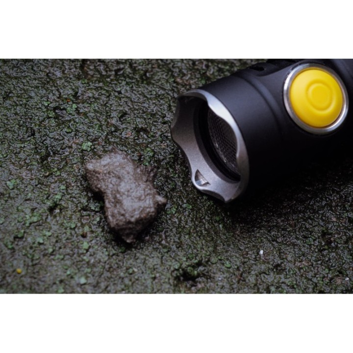 Latarka akumulatorowa Armytek Prime C2 Pro V4 Magnet USB 2230lm Ciepły