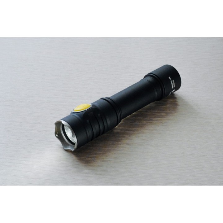 Latarka akumulatorowa Armytek Prime C2 Pro V4 Magnet USB 2230lm Ciepły